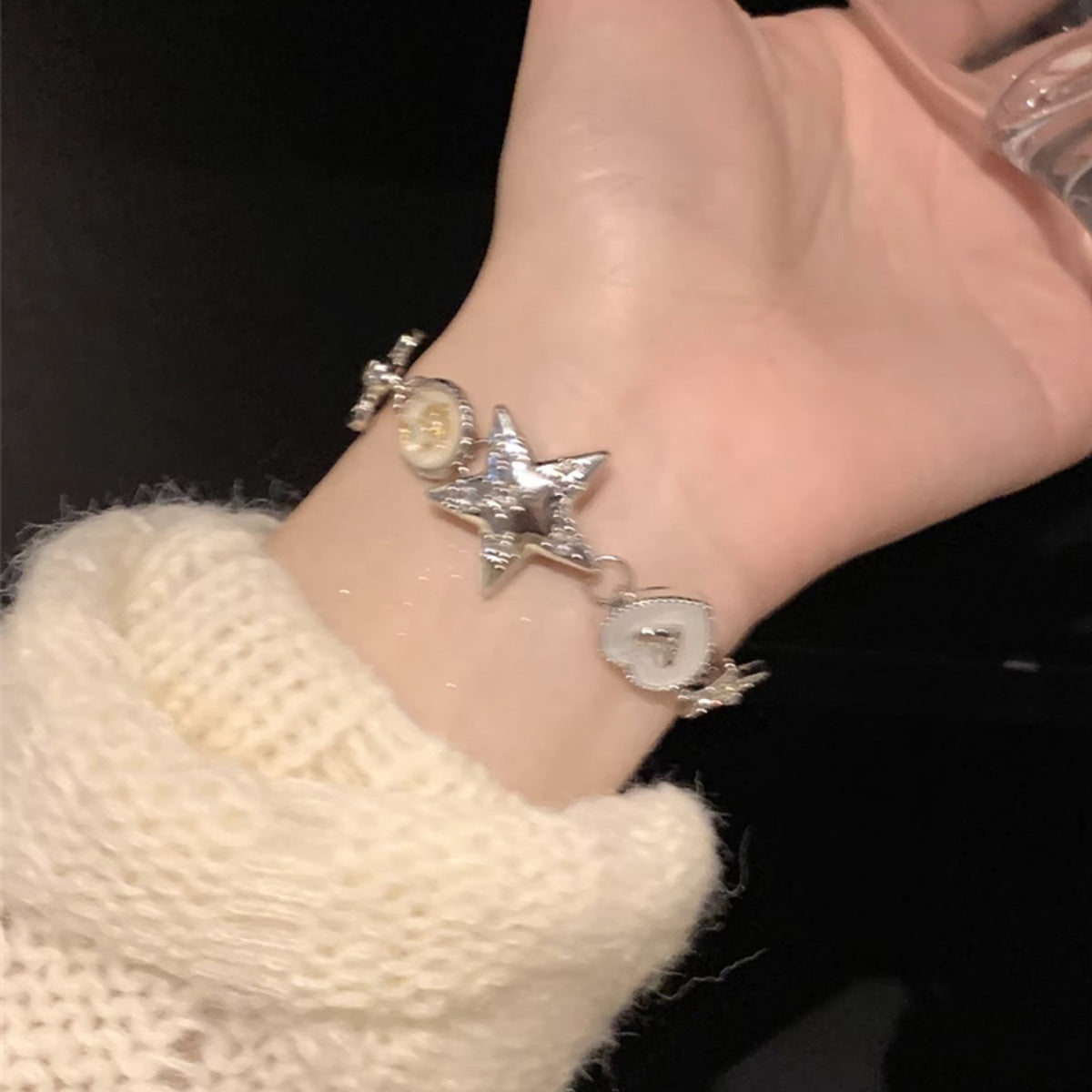 Luxury Niche Retro Punk Exquisite High-grade Heavy Industry Women's Bracelet
