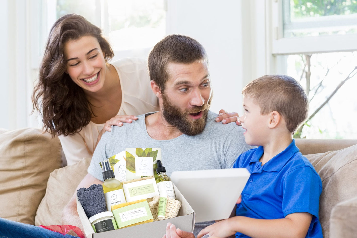 One year SUBSCRIPTION BOXES for MEN (Will be shipped every 3 months)-0