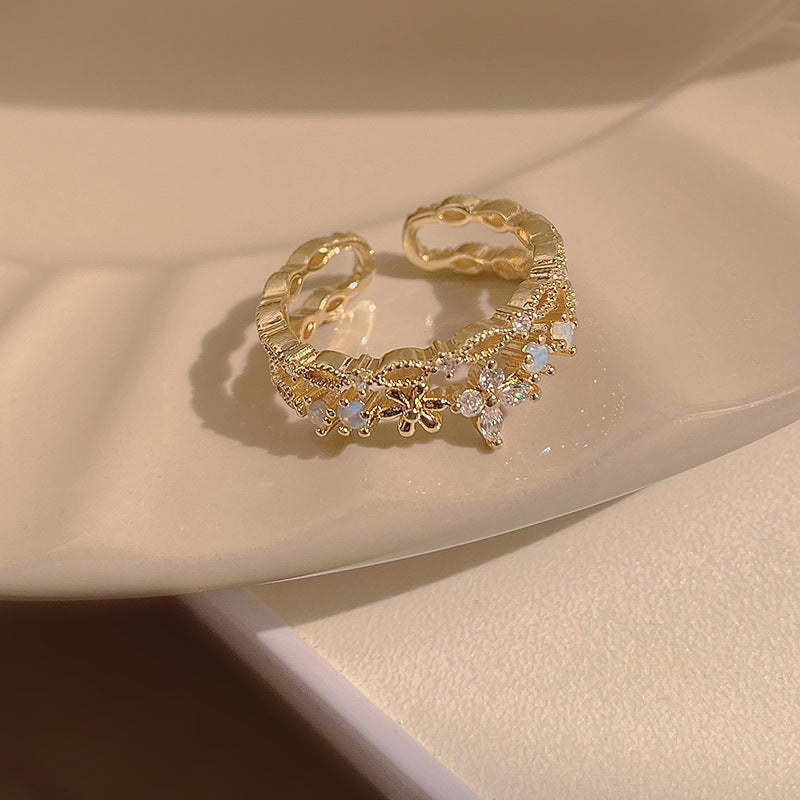 Zircon flower ring