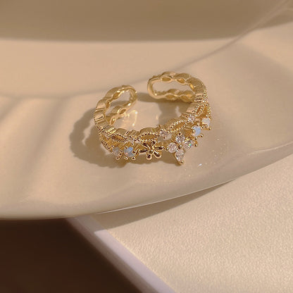 Zircon flower ring