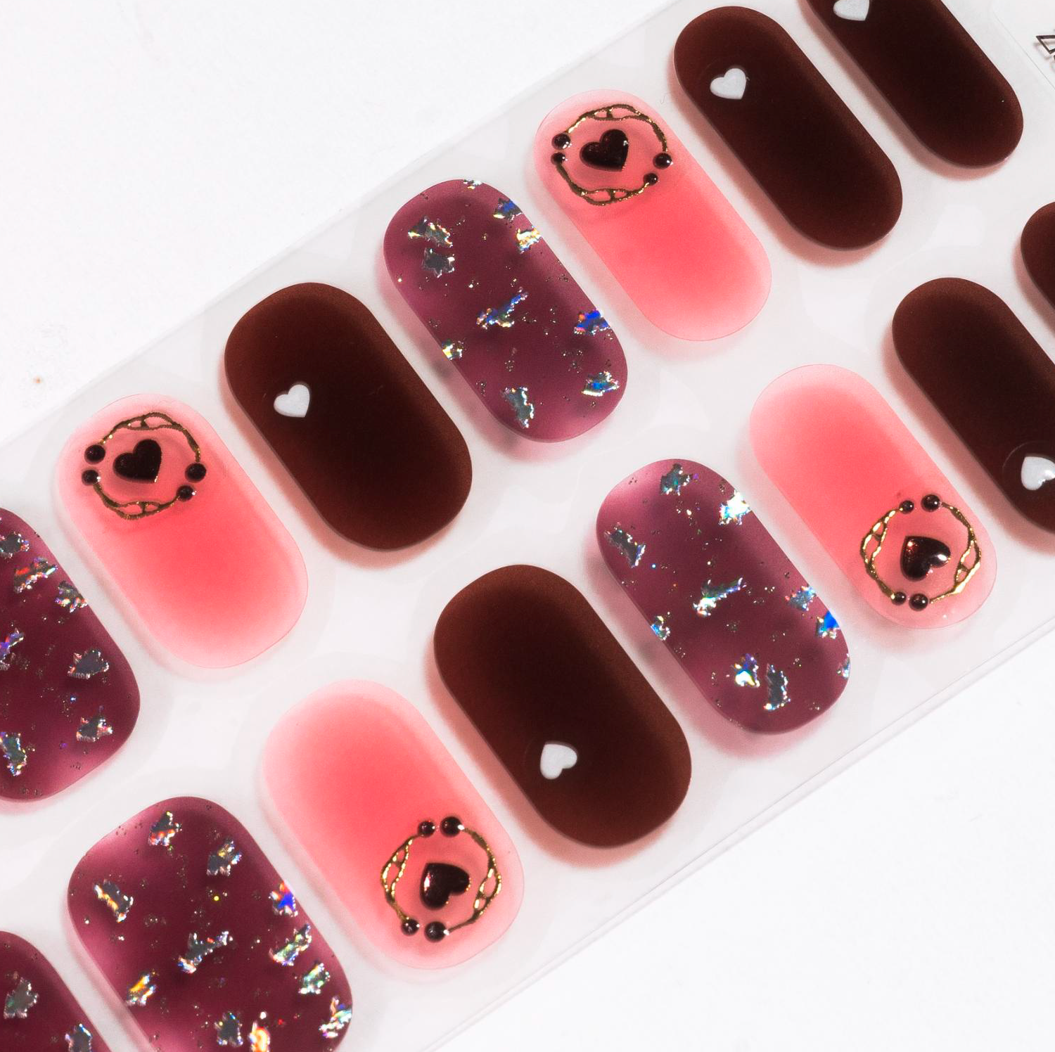 Darkness Heart Gel Nails-0