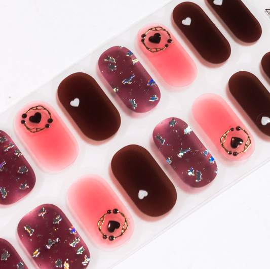 Darkness Heart Gel Nails-0